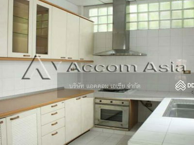 4 Bedrooms Townhouse for Rent in Sathorn, Bangkok near MRT Khlong Toei - MRT Lumphini 120058, Bangkok, Thailand 4 Bedrooms Townhouse for Rent in Sathorn, Bangkok near MRT Khlong Toei - MRT Lumphini 120058, Bangkok, Thailand