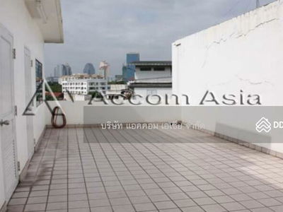 4 Bedrooms Townhouse for Rent in Sathorn, Bangkok near MRT Khlong Toei - MRT Lumphini 120058, Bangkok, Thailand 4 Bedrooms Townhouse for Rent in Sathorn, Bangkok near MRT Khlong Toei - MRT Lumphini 120058, Bangkok, Thailand