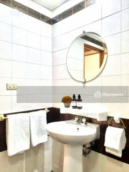 United Tower Condominium, Bangkok, Thailand United Tower Condominium, Bangkok, Thailand