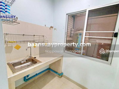 For rent, 3-story townhome with 5 air conditioners, Kaset-Nawamin Road, near Avenue Mall, Bangkok., Thailand For rent, 3-story townhome with 5 air conditioners, Kaset-Nawamin Road, near Avenue Mall, Bangkok., Thailand