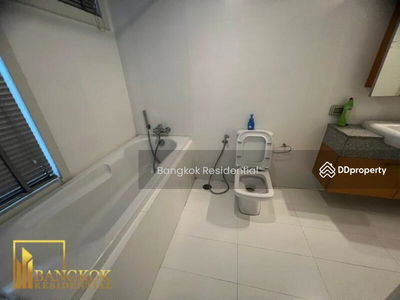 Manhattan Chidlom, Bangkok, Thailand Manhattan Chidlom, Bangkok, Thailand