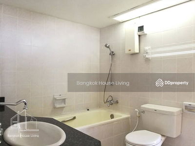 Arcadia Tower, Bangkok, Thailand Arcadia Tower, Bangkok, Thailand