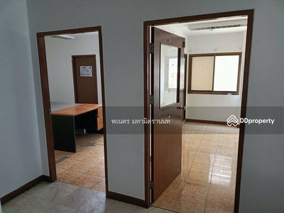 Sriwara Town in Town, Bangkok, Thailand Sriwara Town in Town, Bangkok, Thailand