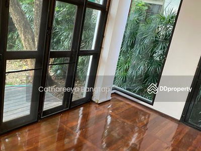 Spacious 4-Br House in Bang Kapi, Bangkok, Thailand Spacious 4-Br House in Bang Kapi, Bangkok, Thailand