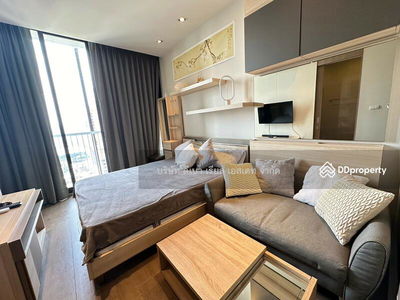 Park Origin Phrom Phong, Bangkok, Thailand Park Origin Phrom Phong, Bangkok, Thailand