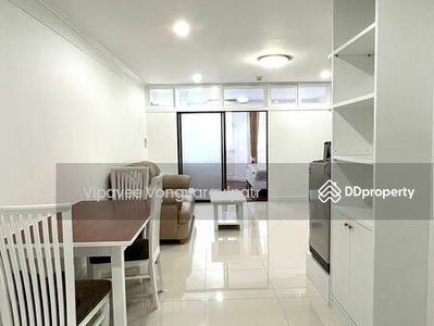 Supalai Place Sukhumvit 39, Bangkok, Thailand Supalai Place Sukhumvit 39, Bangkok, Thailand