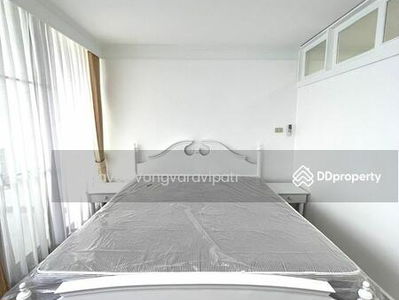 Supalai Place Sukhumvit 39, Bangkok, Thailand Supalai Place Sukhumvit 39, Bangkok, Thailand