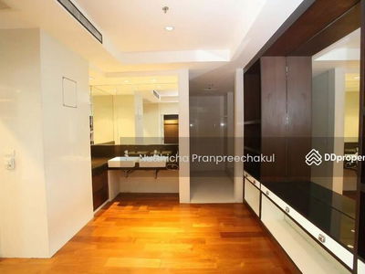 Royal Residence Park, Bangkok, Thailand Royal Residence Park, Bangkok, Thailand