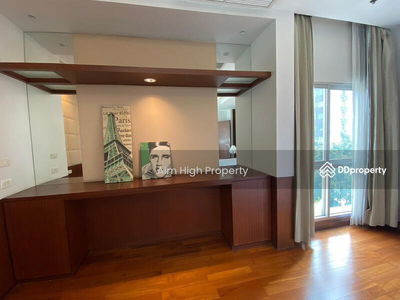 Royal Residence Park, Bangkok, Thailand Royal Residence Park, Bangkok, Thailand