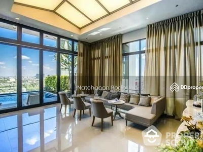 The Editor Vertical Village Sapankwai, Bangkok, Thailand The Editor Vertical Village Sapankwai, Bangkok, Thailand