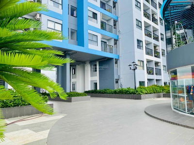 Saigon Avenue, Vietnam Saigon Avenue, Vietnam