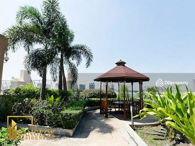 Fragrant 71, Bangkok, Thailand Fragrant 71, Bangkok, Thailand