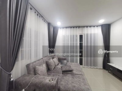 Golden Neo Bangna-Suan Luang, Bangkok, Thailand Golden Neo Bangna-Suan Luang, Bangkok, Thailand