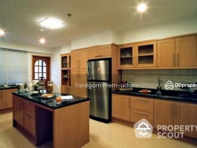 Center Point Residence Phromphong, Bangkok, Thailand Center Point Residence Phromphong, Bangkok, Thailand