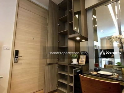 Park Origin Phrom Phong, Bangkok, Thailand Park Origin Phrom Phong, Bangkok, Thailand