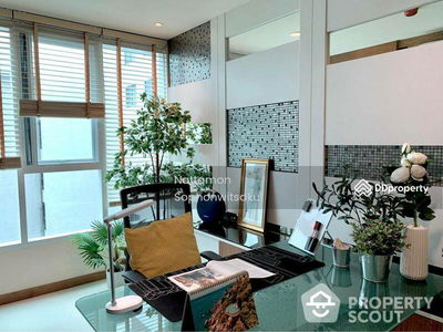 Sukhumvit Living Town, Bangkok, Thailand Sukhumvit Living Town, Bangkok, Thailand