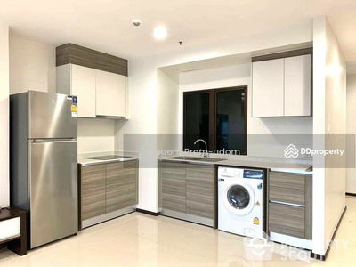 Central City East Tower, Bangkok, Thailand Central City East Tower, Bangkok, Thailand