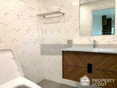 Central City East Tower, Bangkok, Thailand Central City East Tower, Bangkok, Thailand