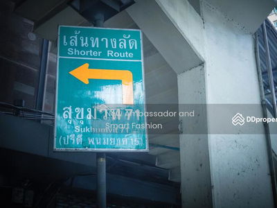 Land for sale!! Sukhumvit near BTS Phra Khanong, Bangkok, Thailand Land for sale!! Sukhumvit near BTS Phra Khanong, Bangkok, Thailand