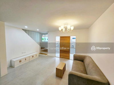 Glad Keaw - Glad Keaw Village, Rattanathibet 26, Nonthaburi, Thailand Glad Keaw - Glad Keaw Village, Rattanathibet 26, Nonthaburi, Thailand