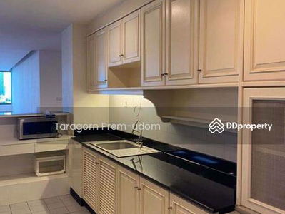 The Habitat Sukhumvit 53, Bangkok, Thailand The Habitat Sukhumvit 53, Bangkok, Thailand