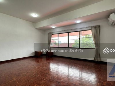 3 Bedrooms Townhouse For Rent in Phaholyothin, Bangkok near BTS Ari at Townhouse1818217, Bangkok, Thailand 3 Bedrooms Townhouse For Rent in Phaholyothin, Bangkok near BTS Ari at Townhouse1818217, Bangkok, Thailand