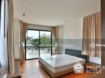 Spacious 4-Bedroom House, Bangkok, Thailand Spacious 4-Bedroom House, Bangkok, Thailand