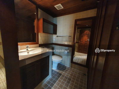 Diamond Tower, Bangkok, Thailand Diamond Tower, Bangkok, Thailand