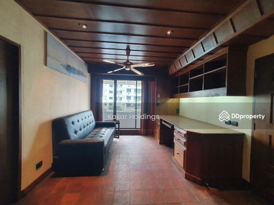 Diamond Tower, Bangkok, Thailand Diamond Tower, Bangkok, Thailand