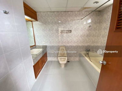 Sriratana Mansion 2, Bangkok, Thailand Sriratana Mansion 2, Bangkok, Thailand