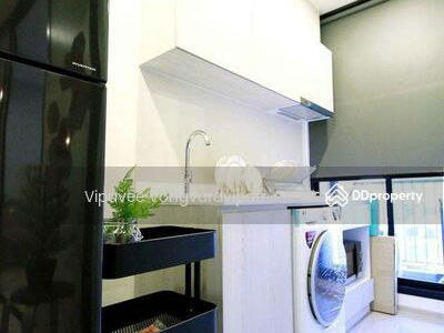 Life Asoke, Bangkok, Thailand Life Asoke, Bangkok, Thailand