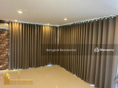 House in Compound, Bangkok, Thailand House in Compound, Bangkok, Thailand