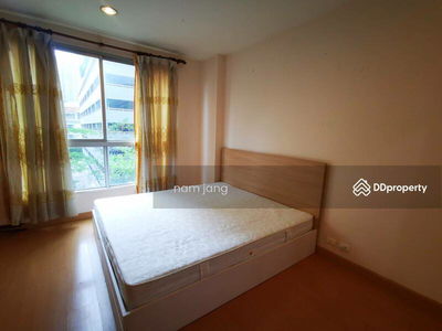 Life @ BTS Tha-Phra, Bangkok, Thailand Life @ BTS Tha-Phra, Bangkok, Thailand