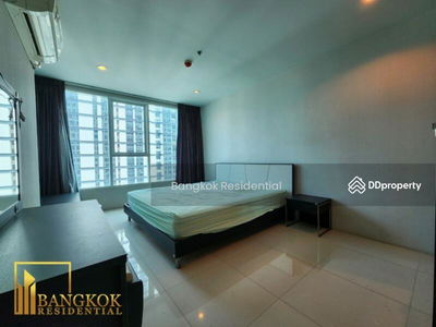 Sukhumvit Living Town, Bangkok, Thailand Sukhumvit Living Town, Bangkok, Thailand