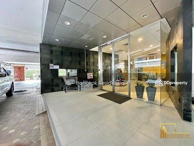 Silom Grand Terrace, Bangkok, Thailand Silom Grand Terrace, Bangkok, Thailand