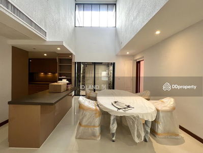 Single House with private pool for rent thonglor area, Bangkok, Thailand Single House with private pool for rent thonglor area, Bangkok, Thailand
