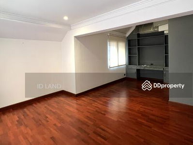 Single House with private pool for rent thonglor area, Bangkok, Thailand Single House with private pool for rent thonglor area, Bangkok, Thailand