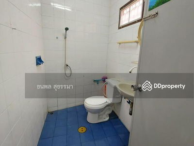 House for rent, Ekkachai 33, area 40 square meters, 3 bedrooms, 2 bathrooms, 1 kitchen, 1 large hall, with air conditioning in every room, Bangkok, Thailand House for rent, Ekkachai 33, area 40 square meters, 3 bedrooms, 2 bathrooms, 1 kitchen, 1 large hall, with air conditioning in every room, Bangkok, Thailand