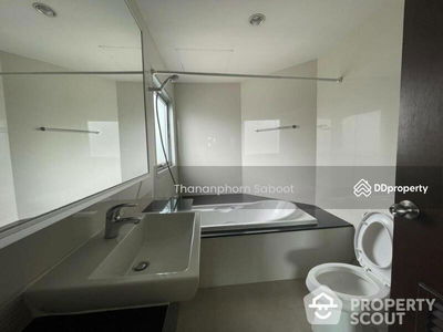 P.W.T. Mansion, Bangkok, Thailand P.W.T. Mansion, Bangkok, Thailand