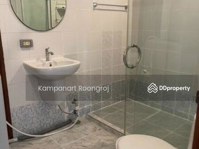 Klang Krung Resort (Ratchada 7), Bangkok, Thailand Klang Krung Resort (Ratchada 7), Bangkok, Thailand