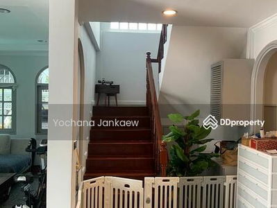 Large 3-Br House near BTS Thong Lor, Bangkok, Thailand Large 3-Br House near BTS Thong Lor, Bangkok, Thailand