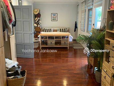 Large 3-Br House near BTS Thong Lor, Bangkok, Thailand Large 3-Br House near BTS Thong Lor, Bangkok, Thailand