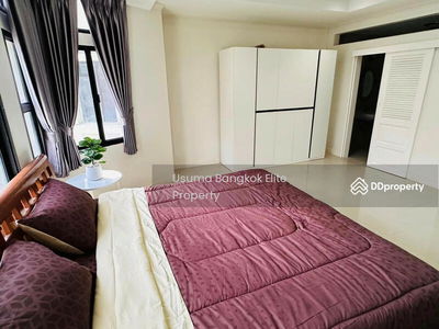 Moo Baan Chicha Castle, Bangkok, Thailand Moo Baan Chicha Castle, Bangkok, Thailand