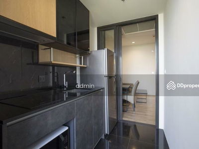 The Line Jatujak-Mochit, Bangkok, Thailand The Line Jatujak-Mochit, Bangkok, Thailand