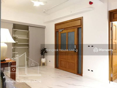 33 Tower, Bangkok, Thailand 33 Tower, Bangkok, Thailand