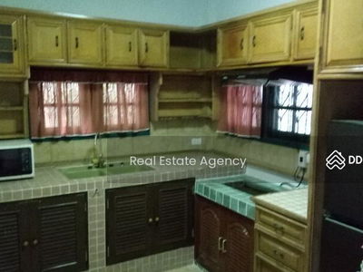 Single-storey detached house, 3 bedrooms, 2 bathrooms, complete furniture and electrical appliances, ready to move in, Bangkok, Thailand Single-storey detached house, 3 bedrooms, 2 bathrooms, complete furniture and electrical appliances, ready to move in, Bangkok, Thailand