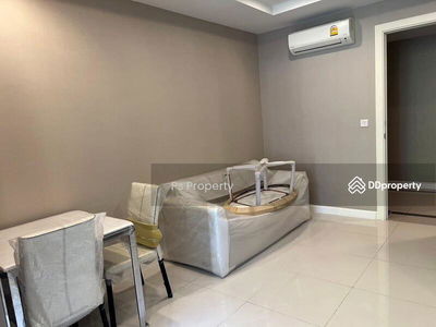 The Metropolis Samrong Interchange, Samut Prakan, Thailand The Metropolis Samrong Interchange, Samut Prakan, Thailand