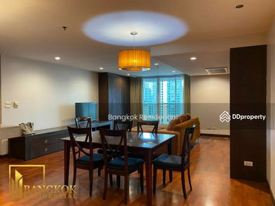 Urbana Langsuan, Bangkok, Thailand Urbana Langsuan, Bangkok, Thailand