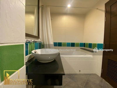 Urbana Langsuan, Bangkok, Thailand Urbana Langsuan, Bangkok, Thailand