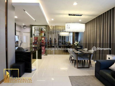 House in Compound, Samut Prakan, Thailand House in Compound, Samut Prakan, Thailand